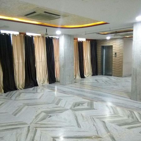 Hotel Shree Pushpak Raigarh Екстериор снимка