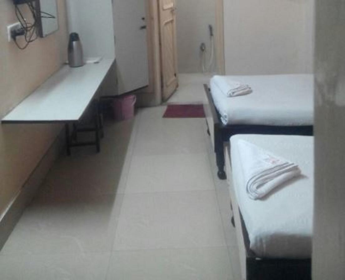 Hotel Shree Pushpak Raigarh Екстериор снимка